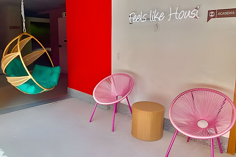 PP208 Quarto e Sala na melhor localização