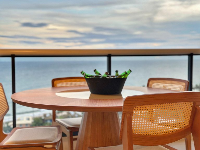 SM1209 Beach Front 2 bedrooms - with parking