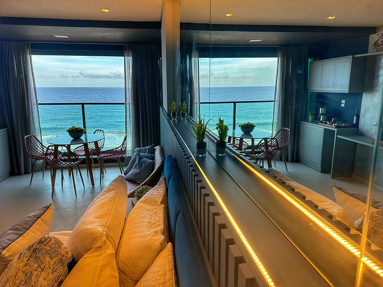 ART1004 Beach front perfect studio