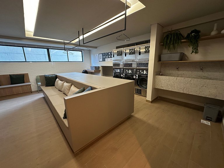 ART1004 Beach front perfect studio