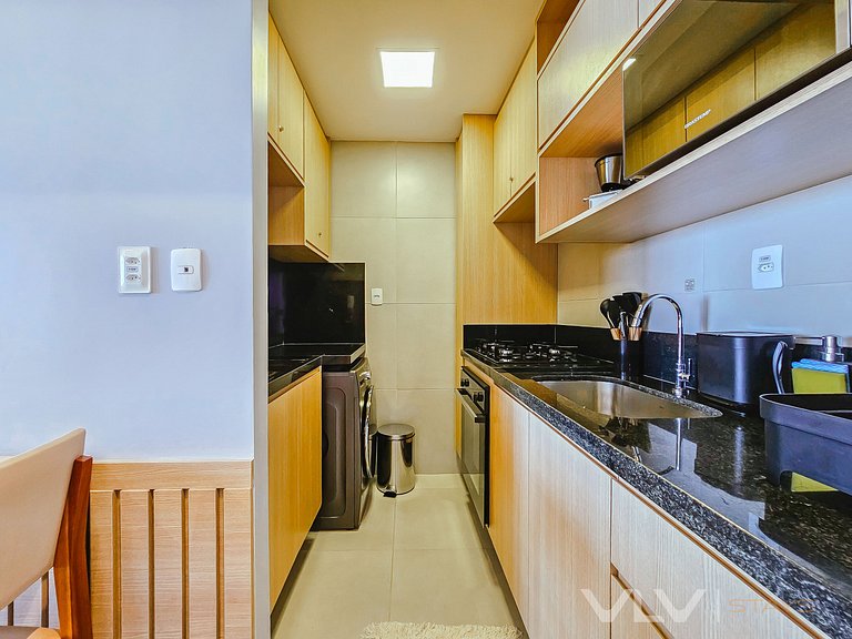 SM1104 Vista lateral Mar 2 quartos by VLV Stays