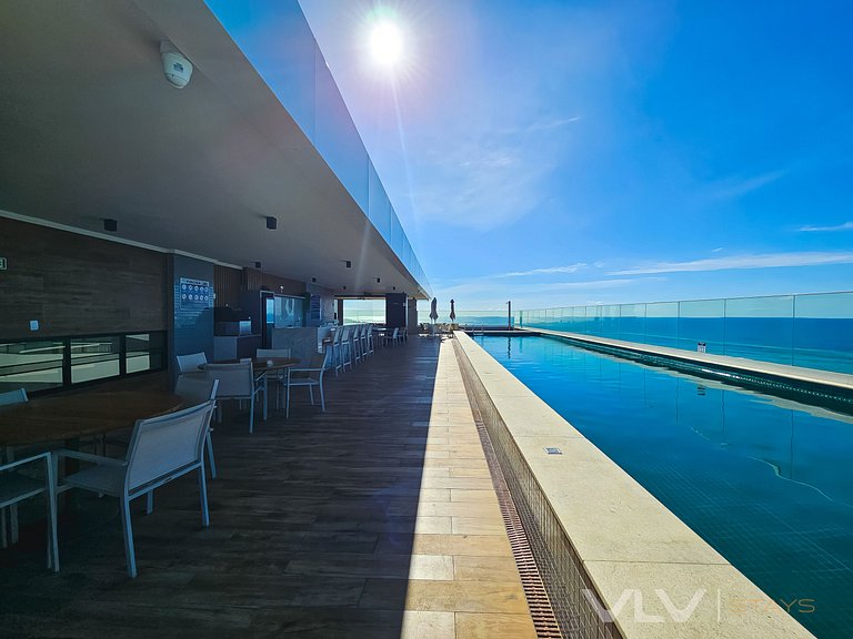 SM1104 Vista lateral Mar 2 quartos by VLV Stays